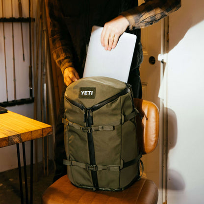27L Everyday Carry Backpack - US 8902